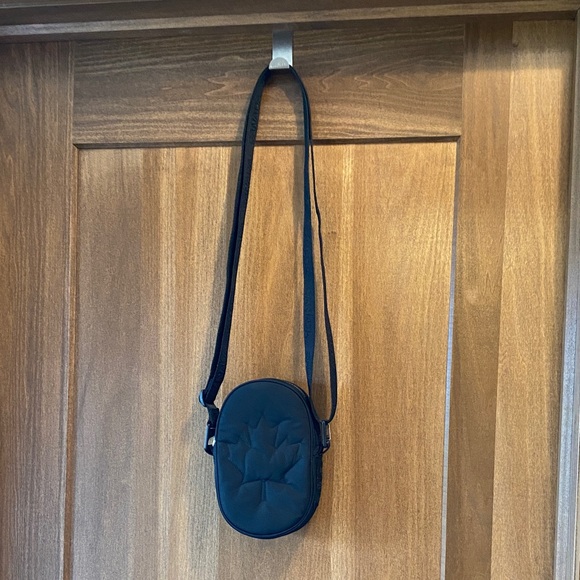 Lululemon Canada bag - Picture 1 of 7